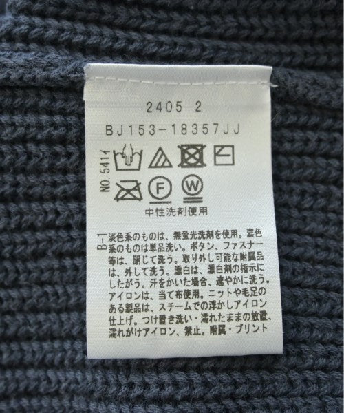 UNTITLED เสื้อกันหนาว