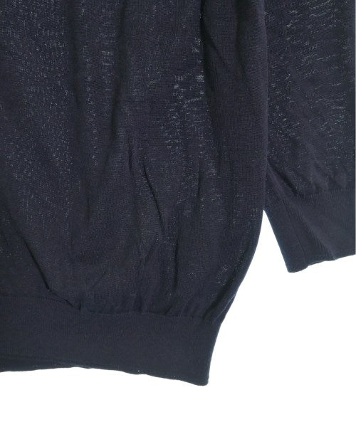 UNTITLED เสื้อกันหนาว