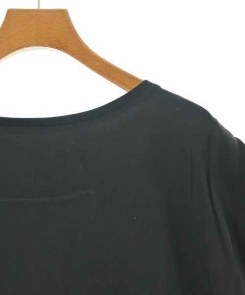 UNTITLED เสื้อยืด/เสื้อท็อปส์