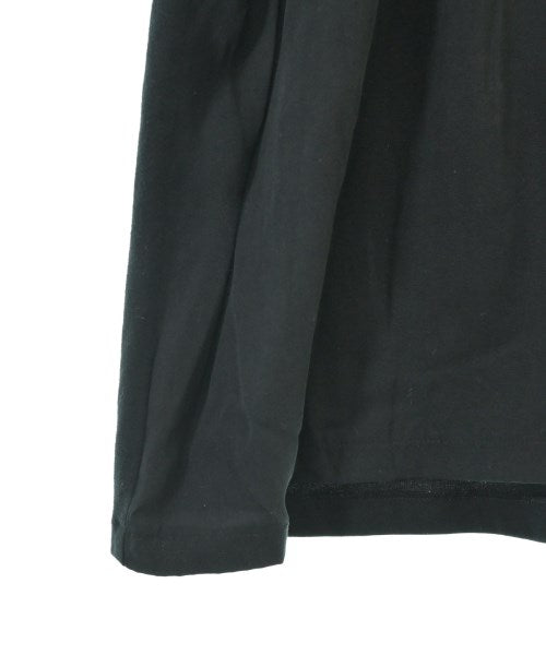 UNTITLED เสื้อยืด/เสื้อท็อปส์