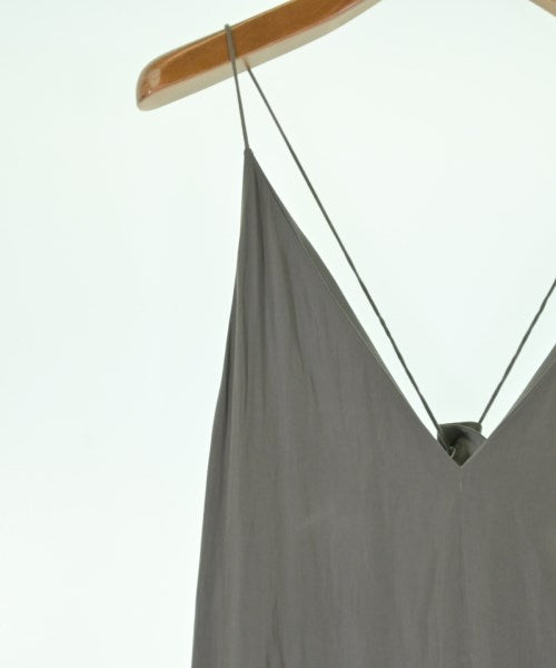 UNTITLED ชุดเดรส