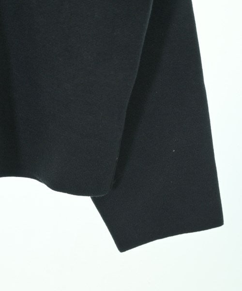 UNTITLED เสื้อกันหนาว