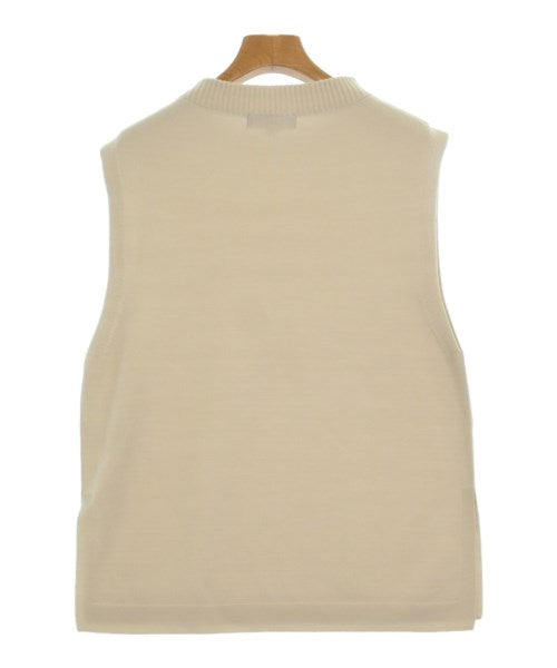 UNTITLED เสื้อกั๊ก