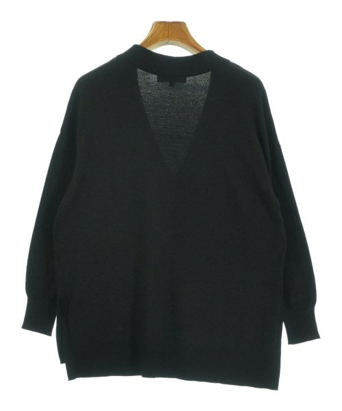 UNTITLED เสื้อกันหนาว