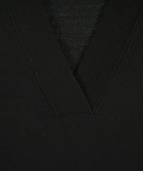 UNTITLED เสื้อกันหนาว