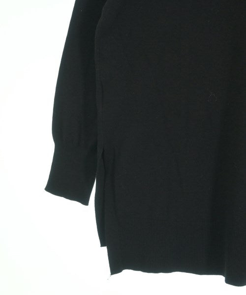 UNTITLED เสื้อกันหนาว