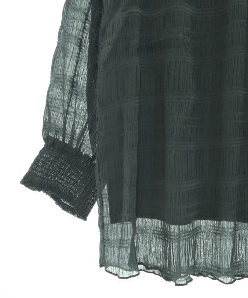 UNTITLED เสื้อสตรี