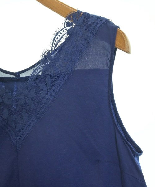 UNTITLED เสื้อสตรี
