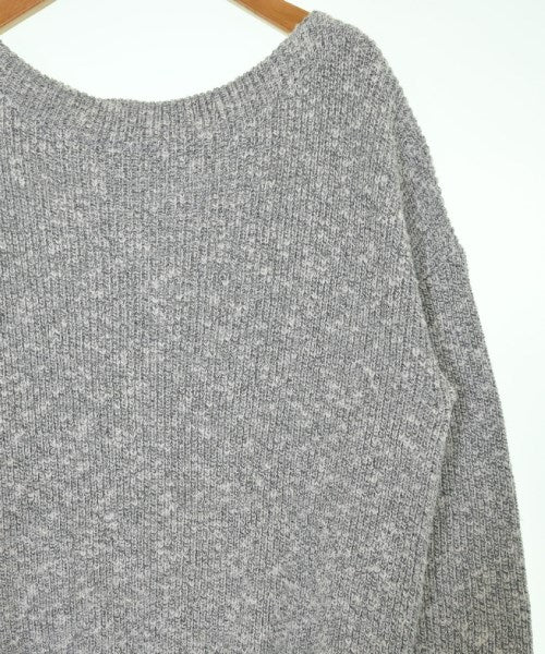 UNTITLED เสื้อกันหนาว