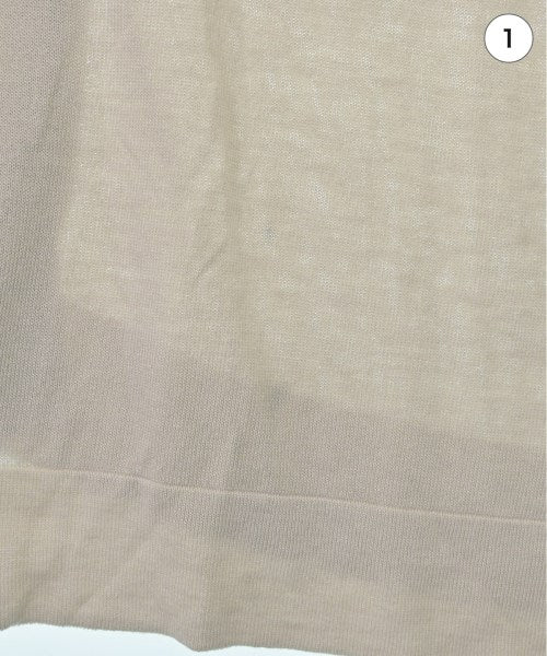 UNTITLED เสื้อแขนกุด