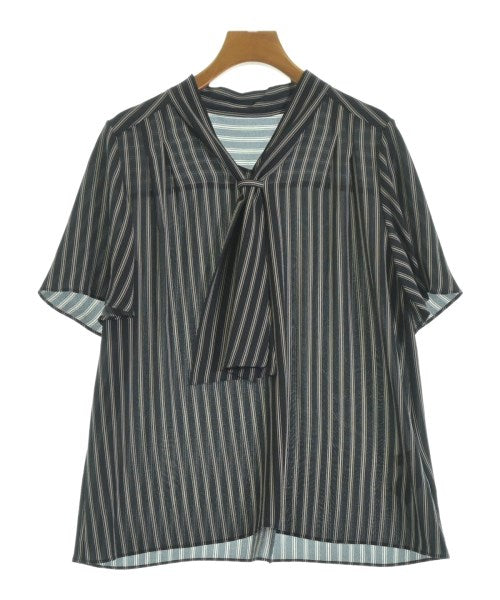 UNTITLED เสื้อสตรี