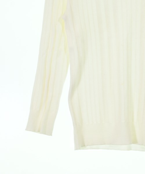 UNTITLED เสื้อกันหนาว