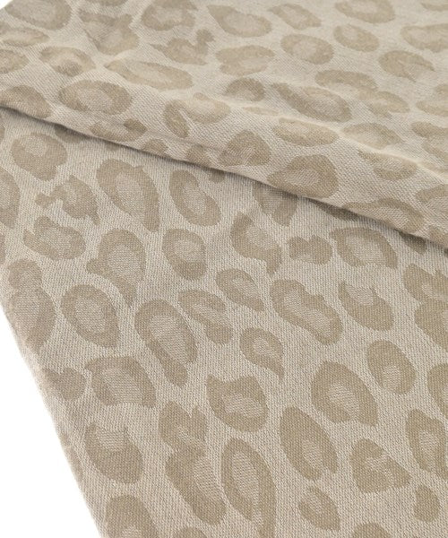 UNTITLED ผ้าพันคอกันหนาว