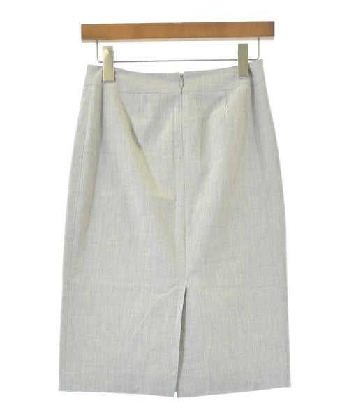 UNTITLED กระโปรงยาวถึงเข่า