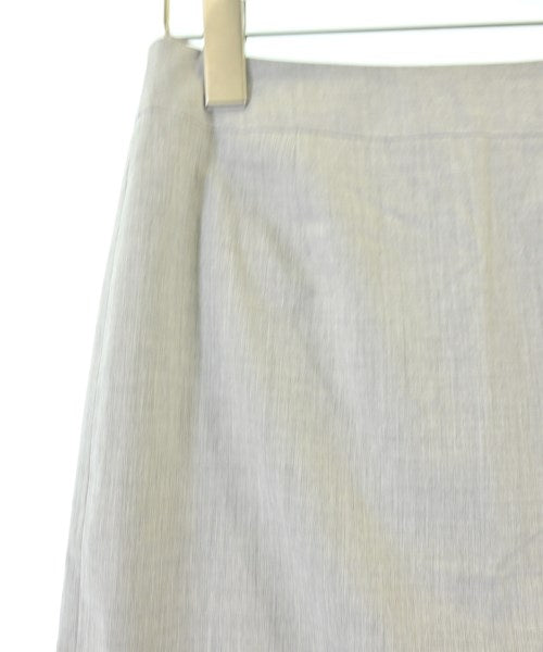 UNTITLED กระโปรงยาวถึงเข่า