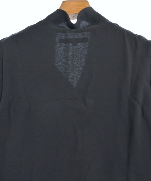 UNTITLED เสื้อสตรี