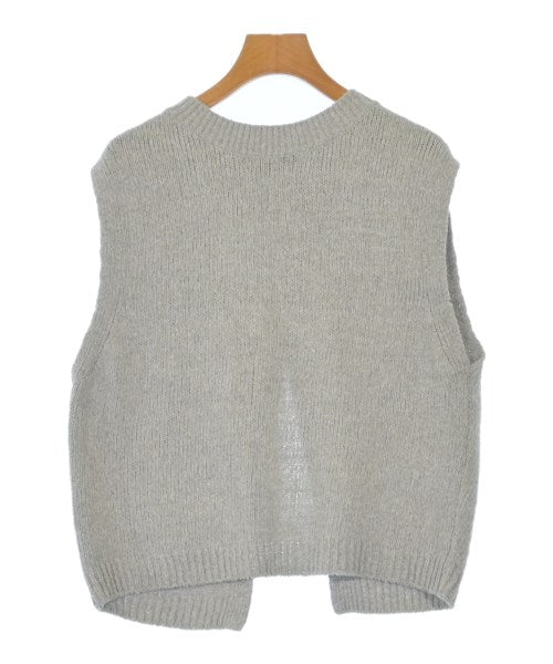 UNTITLED เสื้อกั๊ก