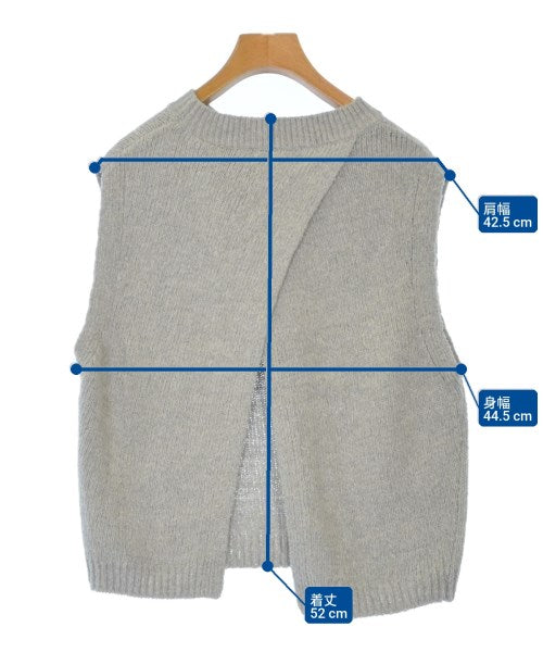 UNTITLED เสื้อกั๊ก