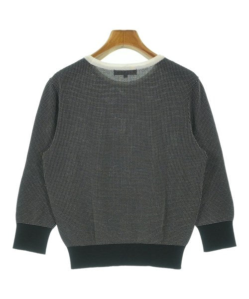 UNTITLED เสื้อกันหนาว