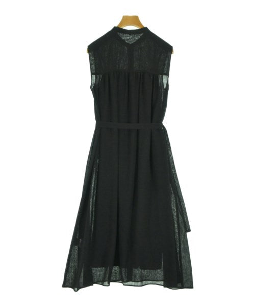 UNTITLED ชุดเดรส