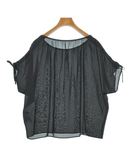UNTITLED เสื้อสตรี