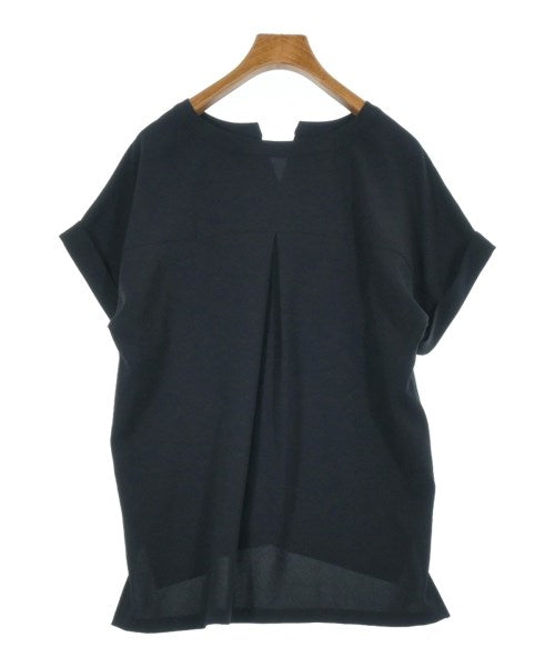 UNTITLED เสื้อสตรี