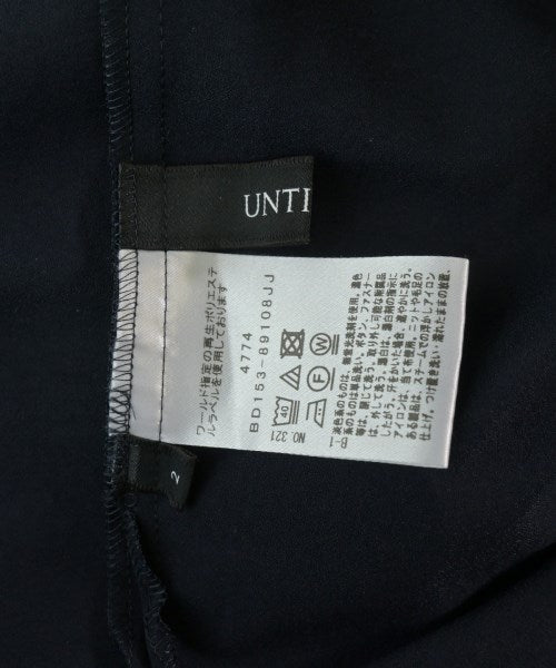 UNTITLED เสื้อสตรี