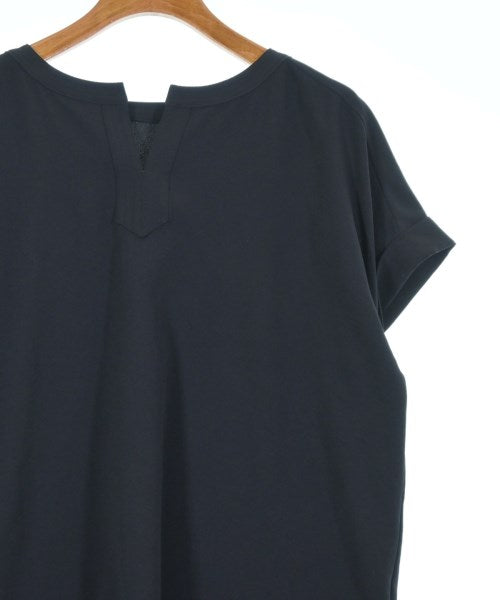 UNTITLED เสื้อสตรี