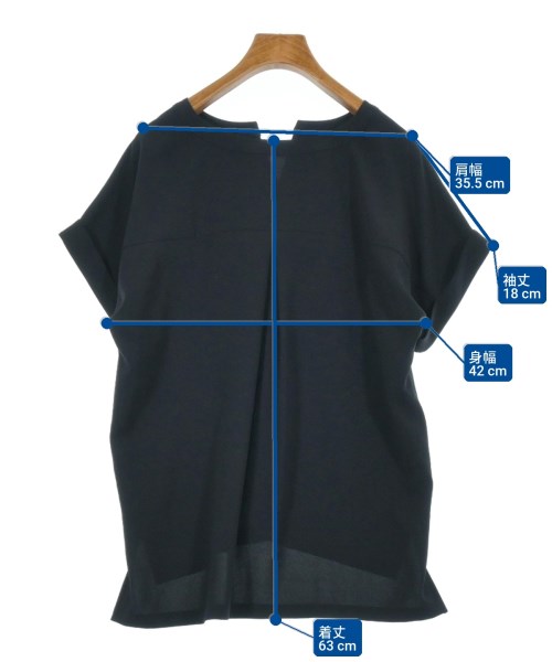 UNTITLED เสื้อสตรี