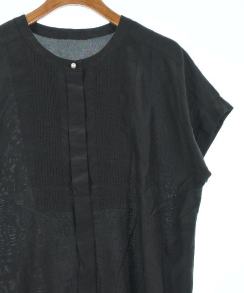 UNTITLED เสื้อสตรี