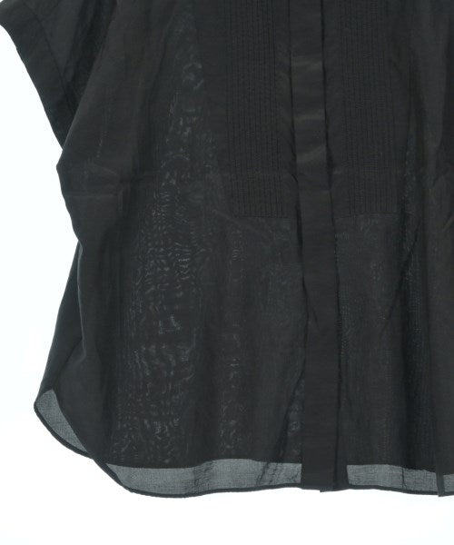 UNTITLED เสื้อสตรี