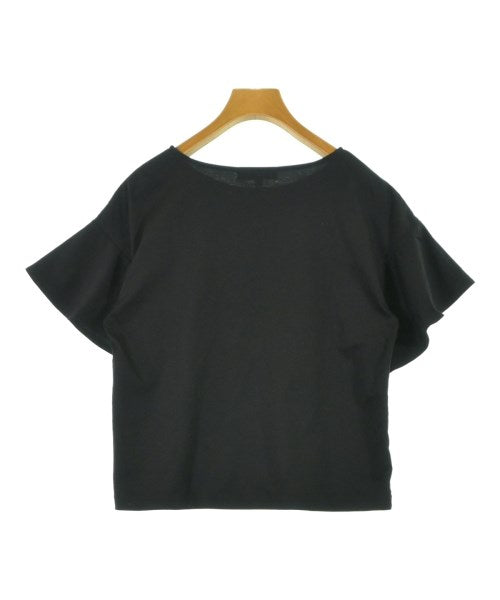 UNTITLED เสื้อยืด/เสื้อท็อปส์
