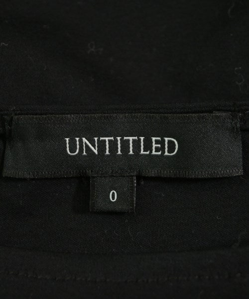 UNTITLED เสื้อยืด/เสื้อท็อปส์