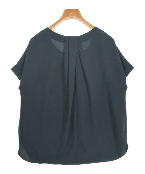 UNTITLED เสื้อสตรี