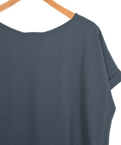 UNTITLED เสื้อสตรี