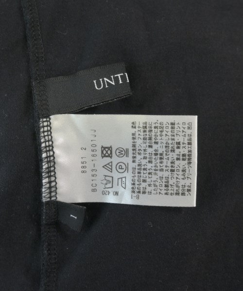 UNTITLED เสื้อยืด/เสื้อท็อปส์