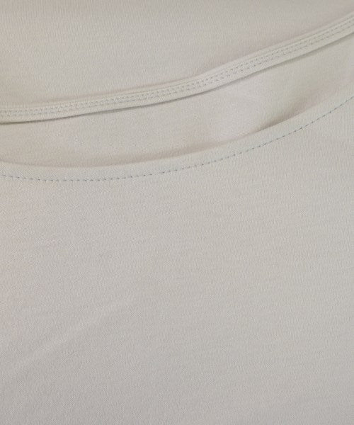 UNTITLED เสื้อยืด/เสื้อท็อปส์