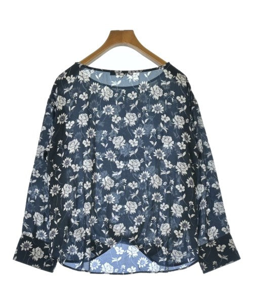 UNTITLED เสื้อสตรี