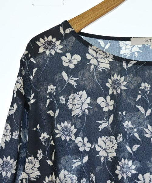 UNTITLED เสื้อสตรี