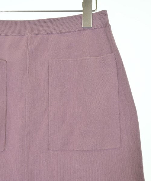 UNTITLED กระโปรงยาวถึงเข่า