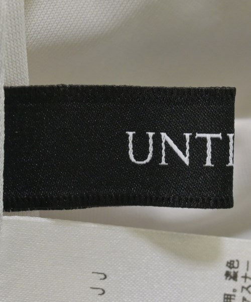 UNTITLED กระโปรงยาวถึงเข่า