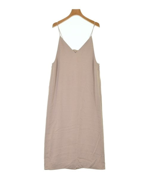 UNTITLED ชุดเดรส