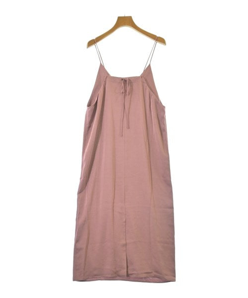 UNTITLED ชุดเดรส