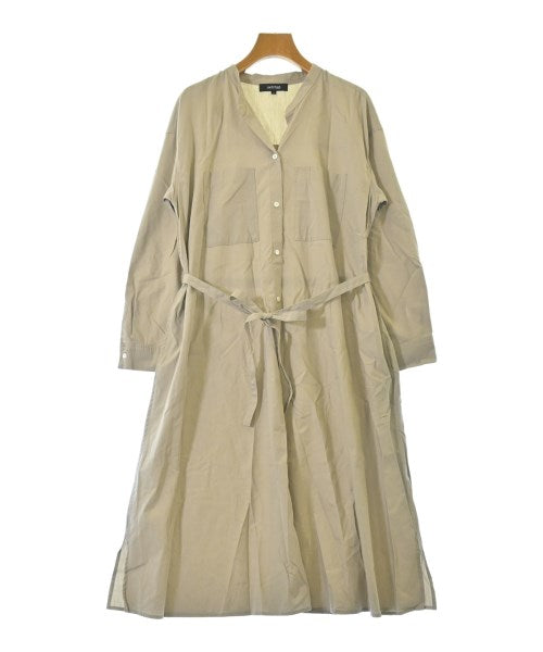 UNTITLED ชุดเดรส