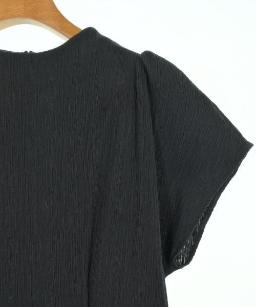 UNTITLED ชุดเดรส