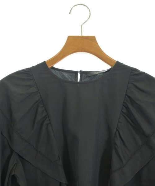 UNTITLED เสื้อสตรี