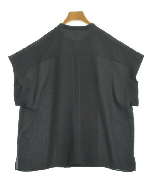 UNTITLED เสื้อสตรี