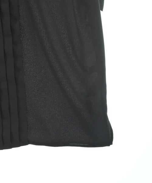 UNTITLED เสื้อสตรี