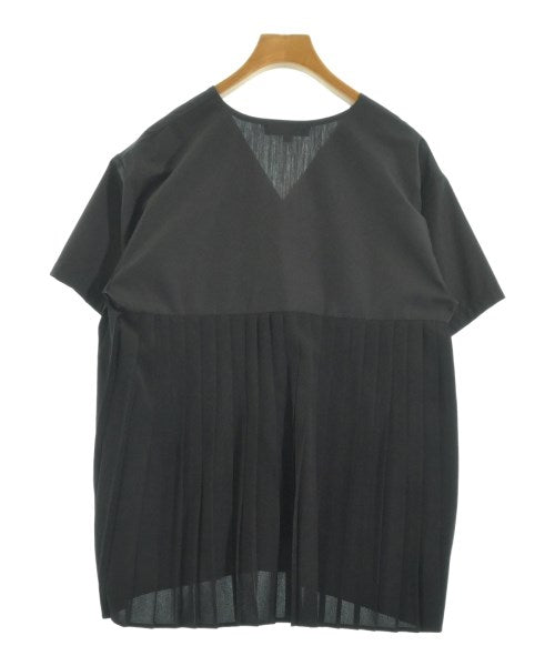 UNTITLED เสื้อสตรี