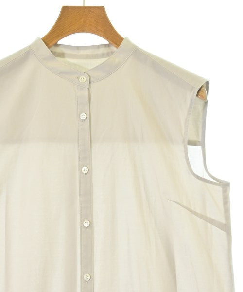 UNTITLED เสื้อสตรี